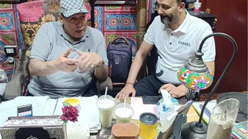 عليه العوض في المسرح الخاص