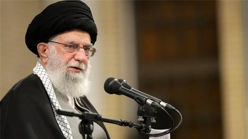 رويترز: نقل المرشد الأعلى الإيراني إلى مكان آمن