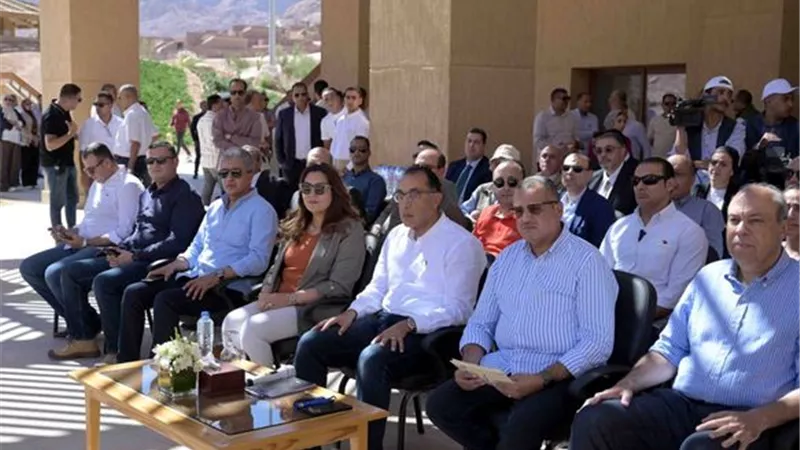 مدبولي يشهد احتفالية تسليم جائزة التميز العالمية للمنصة الجغرافية لجنوب سيناء