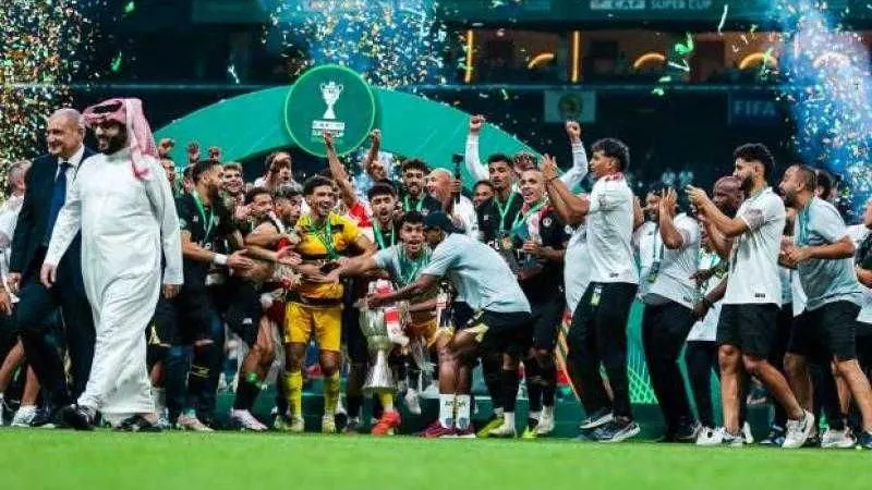 بعثة الزمالك تغادر السعودية عائدة للقاهرة بعد الفوز بالسوبر الأفريقى