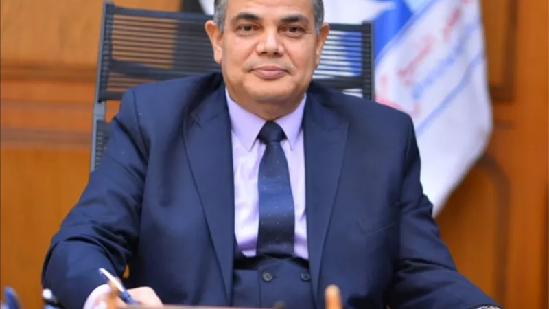 رئيس جامعة كفر الشيخ يهنئ الطلاب بالعام الدراسي الجديد