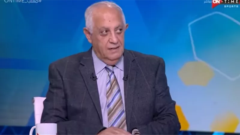 فرق بين مدرب بيلعب شطرنج ومدرب بيلعب طاولة .. شاهد حسن المستكاوي