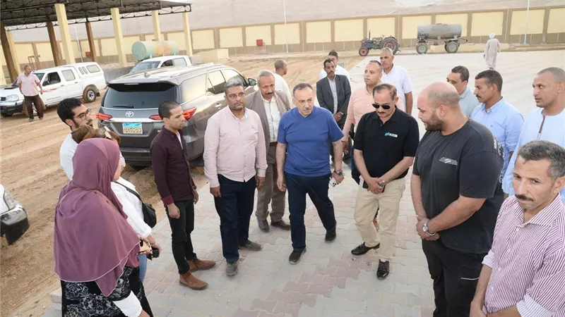 محافظ أسيوط يتفقد إنشاء سوق حضري للماشية بالزرابى فى أبوتيح