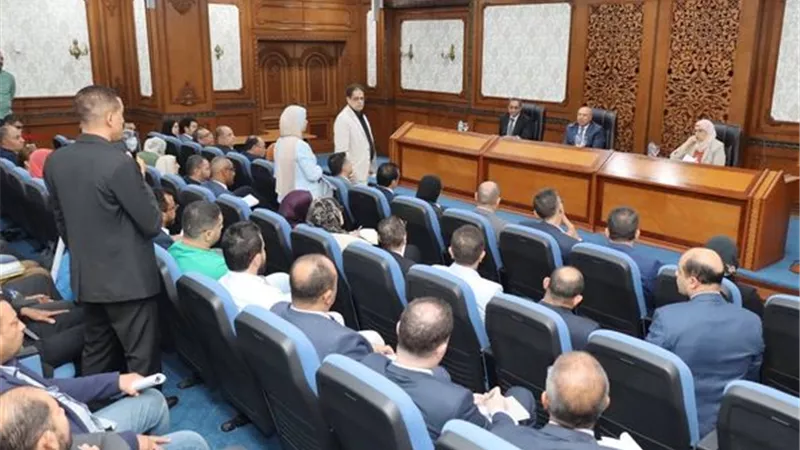 كامل الوزير: عدم تخصيص الأراضي إلا من خلال هيئة التنمية الصناعية