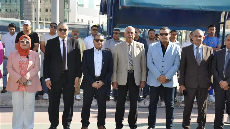 رئيس جامعة كفر الشيخ يشهد مراسم تحية العلم لطلبة الجامعة