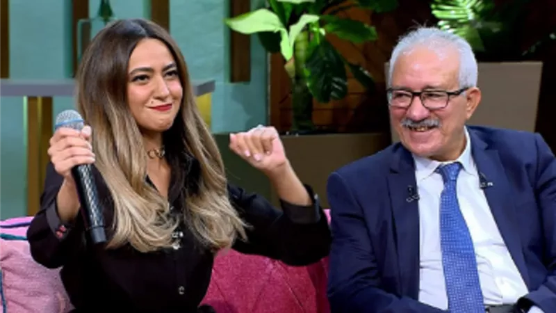 والد هند عبد الحليم يتعرض لوعكه صحية.. والفنانة تطالب بالدعاء له