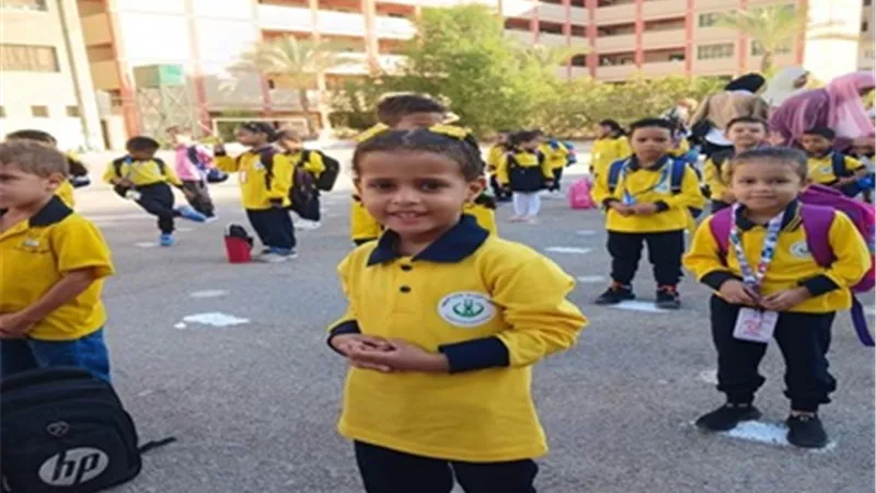 معهد الغردقة الابتدائي النموذجي يستقبل أطفال روضة اللغات