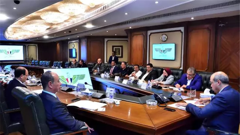 الطيران تبحث مع شركات البالون الطائر الإرتقاء والنهوض بالنشاط