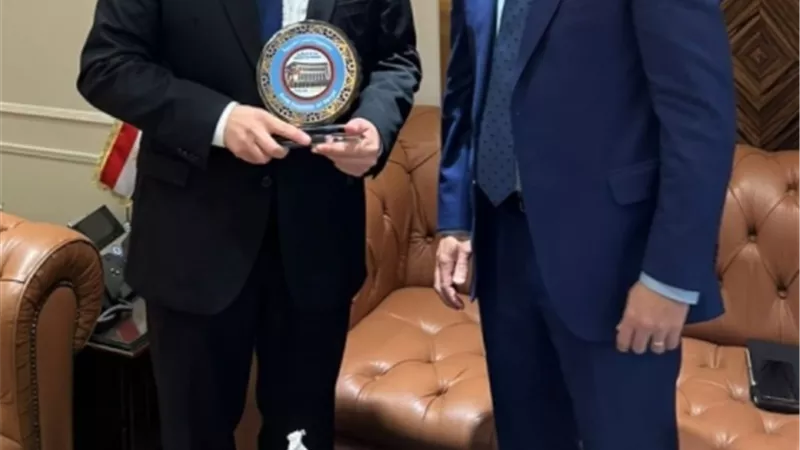 وزير المالية يبحث مع السفير الروسى التعاون فى القطاع المالى
