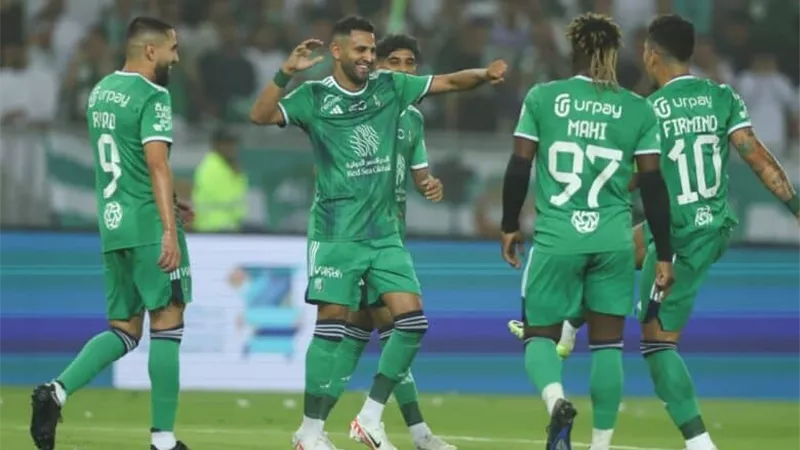 محرز يقود هجوم الأهلي أمام الوصل في دوري أبطال آسيا