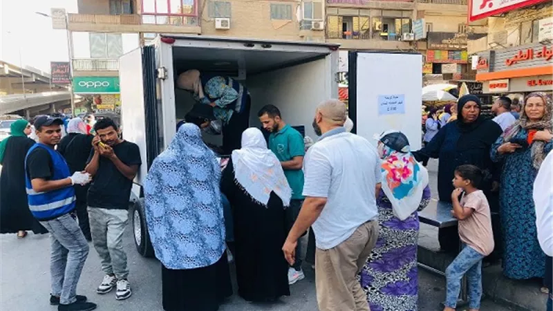 سيارات اللحوم المخفضة من حياة كريمة تجذب المواطنين بالمحافظات