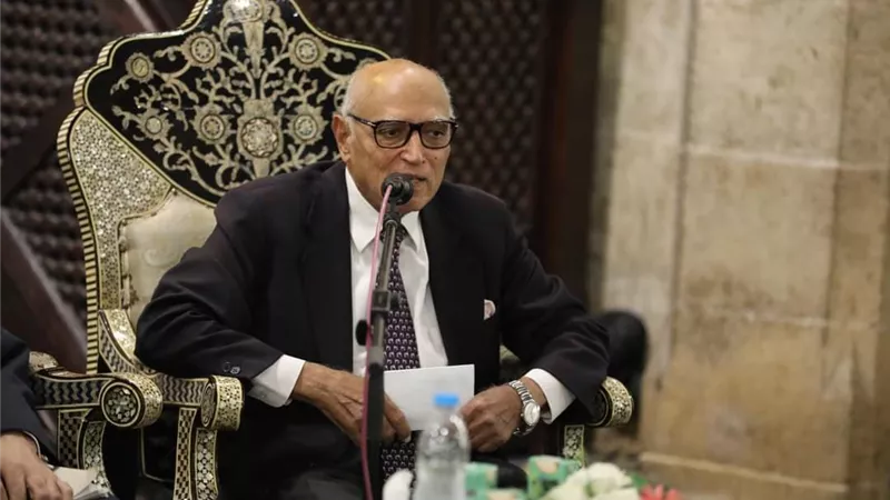 أبو السرور محذرا من الإدمان الإلكتروني يسبب أضرار اجتماعية وصحية