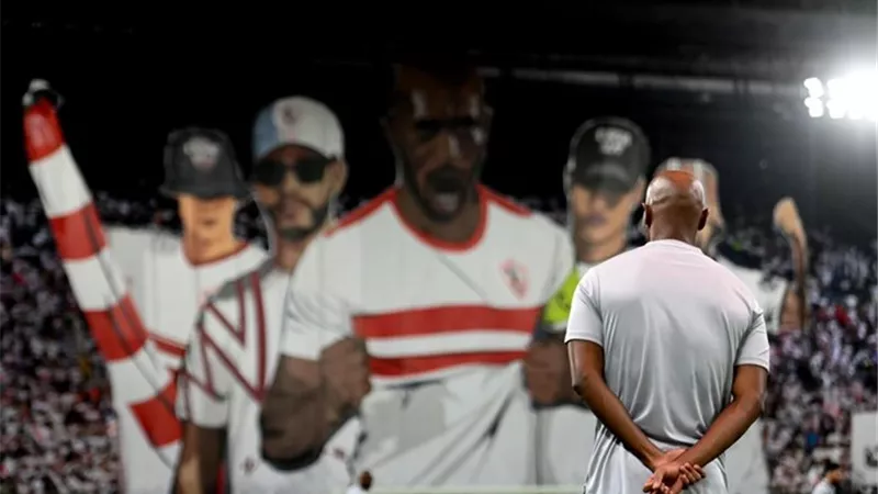 شيكابالا بكي بشكل هستيري بعد دخلة جمهور الزمالك .. شاهد محمد علاء