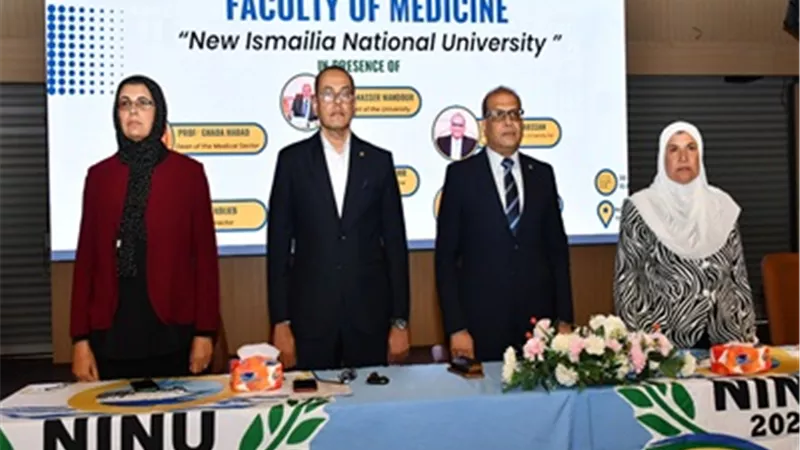 لقاء تعريفي للطلاب الجدد بكلية الطب بجامعة الإسماعيلية الأهلية