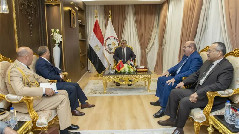 وزير الإنتاج الحربي يبحث مع سفير المغرب تعزيز سبل التعاون المشترك