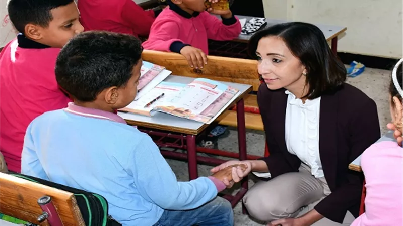 محافظ البحيرة تفاجئ مدرسة حسنى الروبي بإيتاي البارود