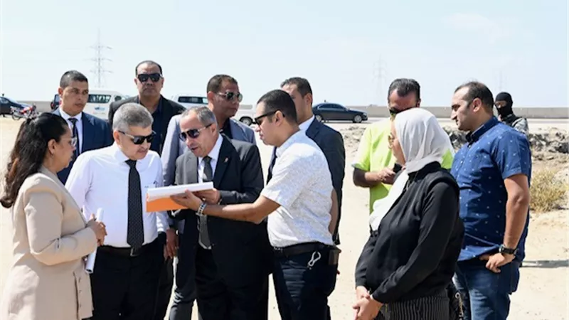 أسامة ربيع يبحث سبل التعاون مع محافظ بورسعيد