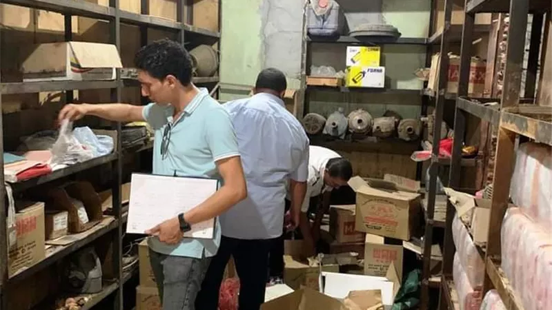 حملات تموينية مكبرة على محطات الوقود بسوهاج