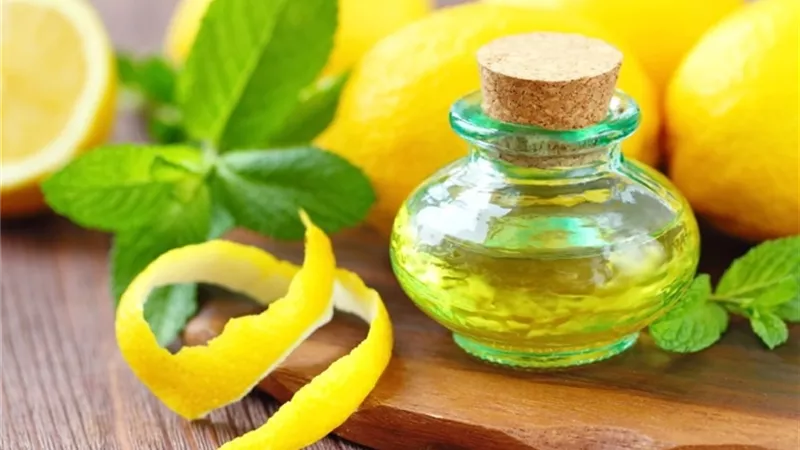 3فوائد لزيت الليمون في التنظيف المنزلي