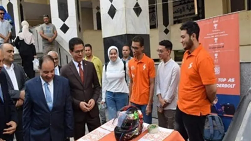 رئيس جامعة بنها يتفقد سير العملية التعليمية بكلية الهندسة بشبرا