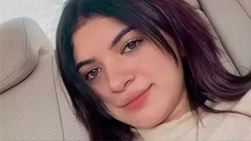 الحبس سنتين وغرامة 300 ألف جنيه لـ «سوزي الأردنية» في سب والدها على الهواء