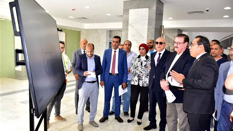 محافظ الأقصريعلن قرب افتتاح قسم الطوارئ بمجمع الأقصر الطبى الدولى