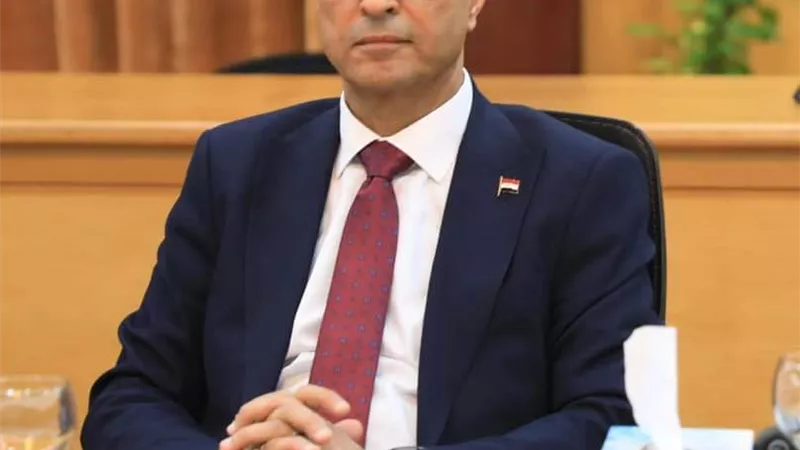الدكتور المنشاوي يُجدد ندب عميد معهد بحوث دراسات البيولوجيا
