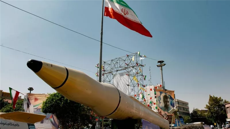 فرنسا تحث مواطنيها فى ايران بالحد من التحركات