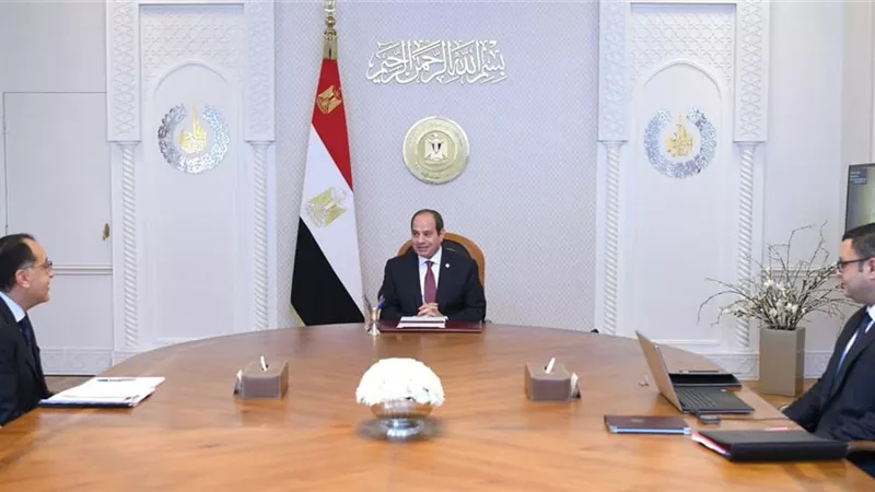 الرئيس السيسي يطلع على الموقف التنفيذي لعدد من مشروعات وزارة الإسكان