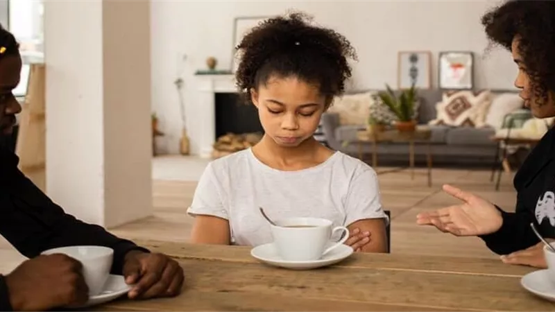 كيفية التعامل مع الاثار النفسية للخيانة الزوجية على الاطفال
