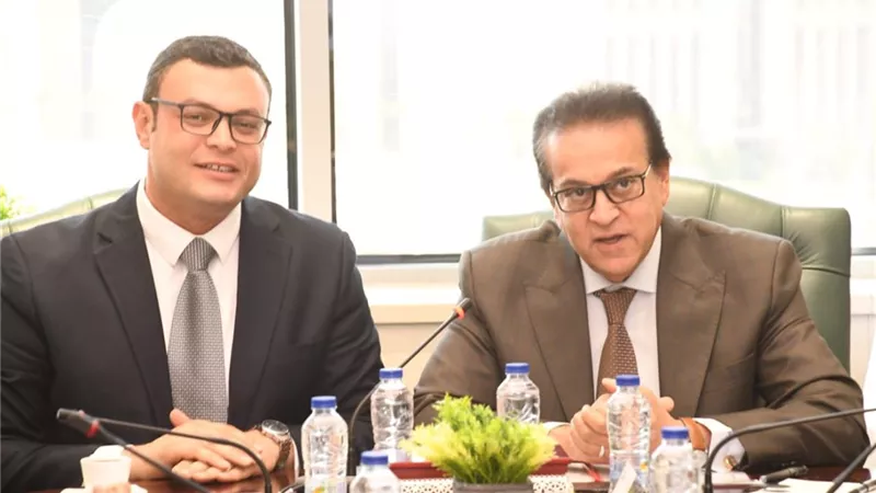 وزيرا الصحة والإسكان يبحثان التعاون فى ملف التنمية البشرية