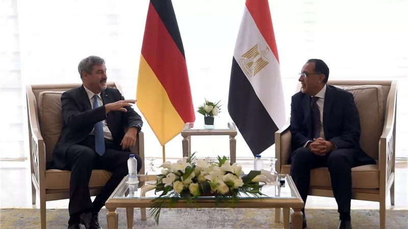 رئيس الوزراءورئيس وزراءولاية بافاريا الألمانية يناقشان التعاون المشترك