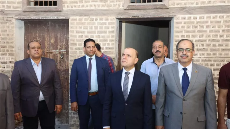 محافظ كفرالشيخ يتفقد ربع الخطابيّة بميدان سيدي أبو المكارم بفوه