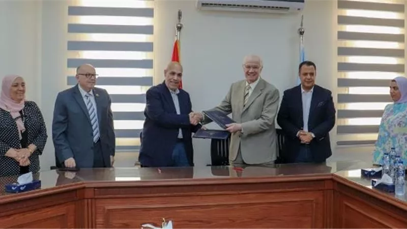 الجامعة المصرية الروسية تعلن تفاصيل بروتوكول مع مودرن سكول.. بالفيديو