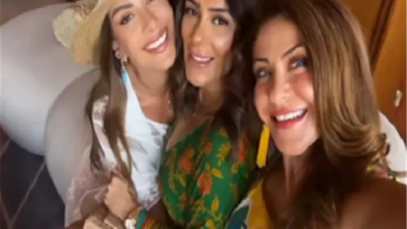 صبا مبارك برفقة إنجى المقدم وهيدي كرم فى كواليس وتر حساس