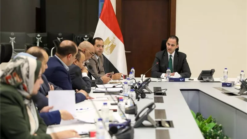 نائب وزير الصحة يتابع مستجدات العمل بمنظومة سلاسل الإمدادات