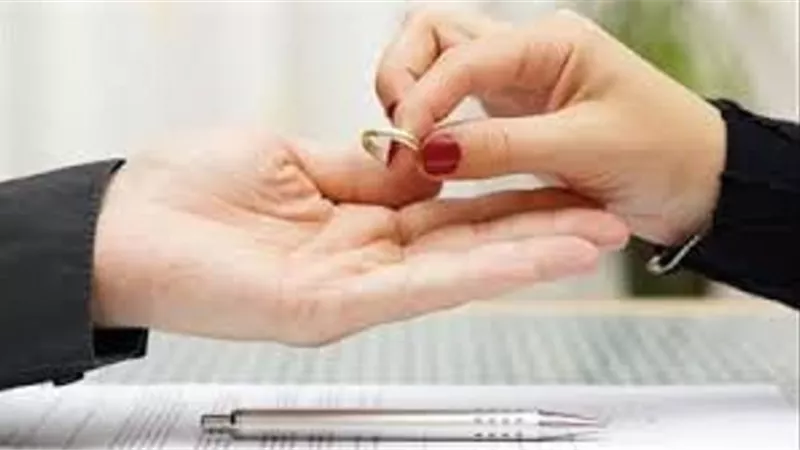 باللفظ الصحيح ..ماذا قالت الافتاء فى يمين الطلاق ثلاثاً