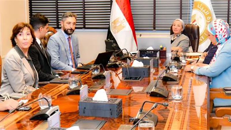 وزيرة البيئة: إشراك القطاع الخاص فى الاستثمار البيئى