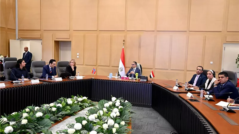 وزير الاستثمار خلال لقائه بسفيرة النرويج: مصر محورا صناعيا وتصديريا بالشرف الاوسط وأفريقيا