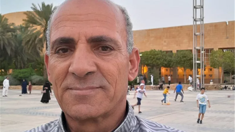مركز شباب ديمشلت يبحث عن ملعب