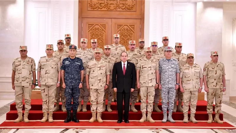 الرئيس السيسي يترأس اجتماع المجلس الأعلى للقوات المسلحة بالقيادة الإستراتيجية