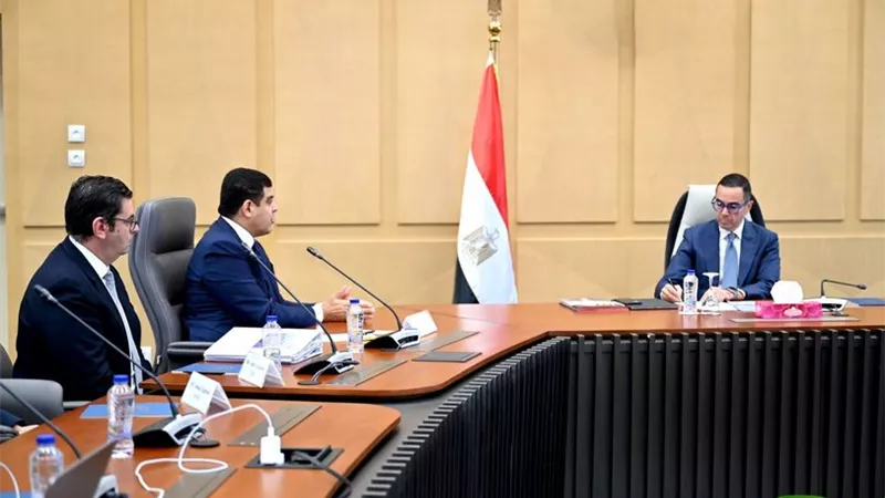 وزير الاستثمار يلتقي الرئيس التنفيذي لشركة ماجنوم العقارية