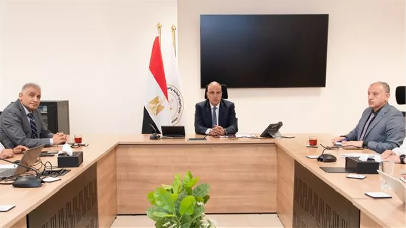 سويلم يتابع إستعدادات مصلحة الميكانيكا والكهرباء للموسم الشتوي والصيفي