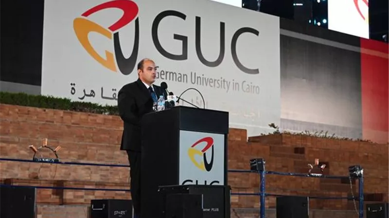 رئيس جهاز حماية المنافسة يشهد حفل تخرج طلاب الجامعة الألمانية