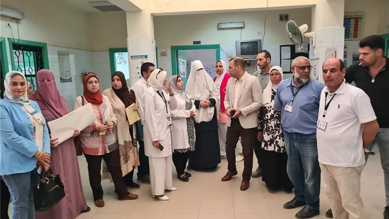وكيل صحة البحيرة يتفقد وحدة محلة الأمير ومبادرة ١٠٠ يوم صحة