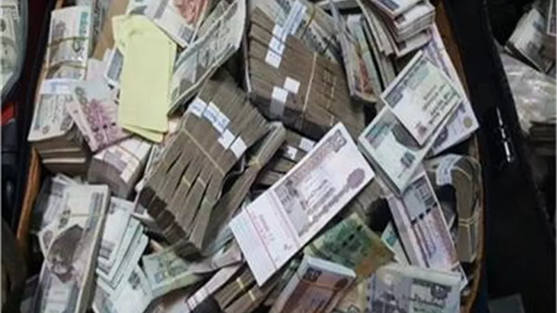 ضبط قضايا اتجار بالنقد الأجنبي بـ7 ملايين جنيه