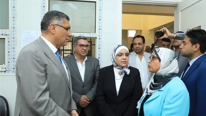 محافظ الجيزة يفتتح قسم الطوارئ بمستشفي ٦ أكتوبر المركزي