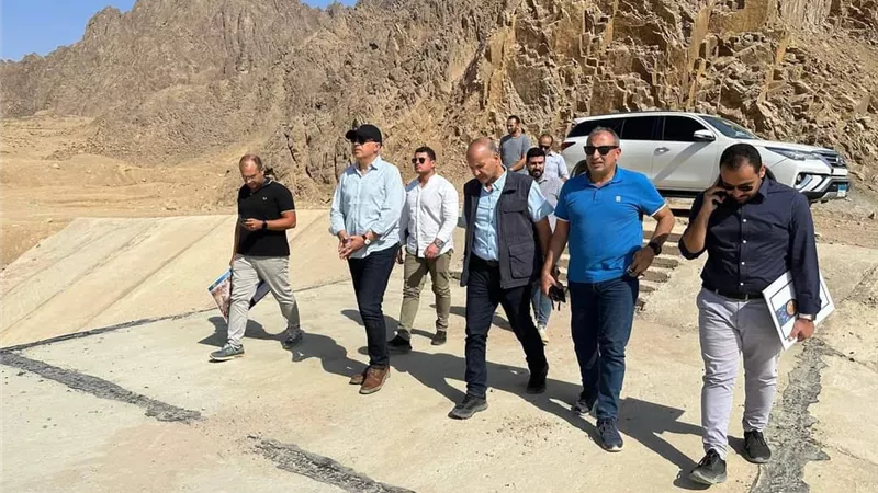 وزير الري يؤكد أهمية المشروعات المنفذة بسيناء في تحقيق التنمية الشاملة