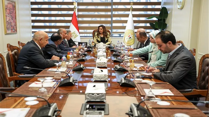 التنمية المحلية : الرخص الممنوحة للعيادات لمزاولة النشاط فقط