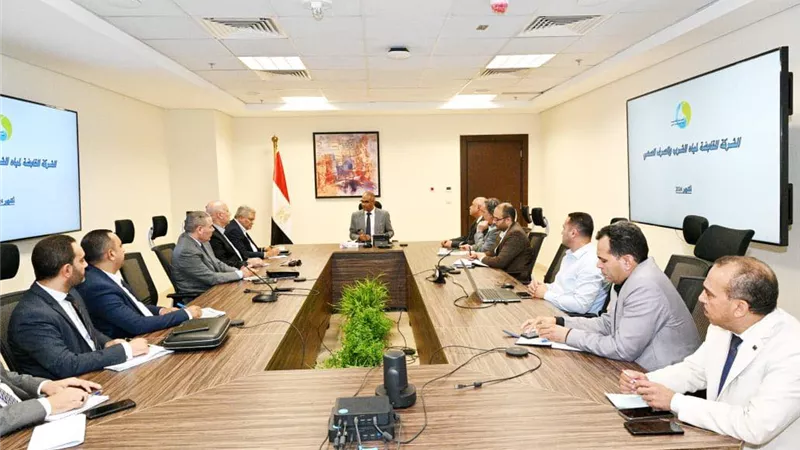 الإسكان تتابع موقف الخطة الاستراتيجية لتحلية مياه البحر